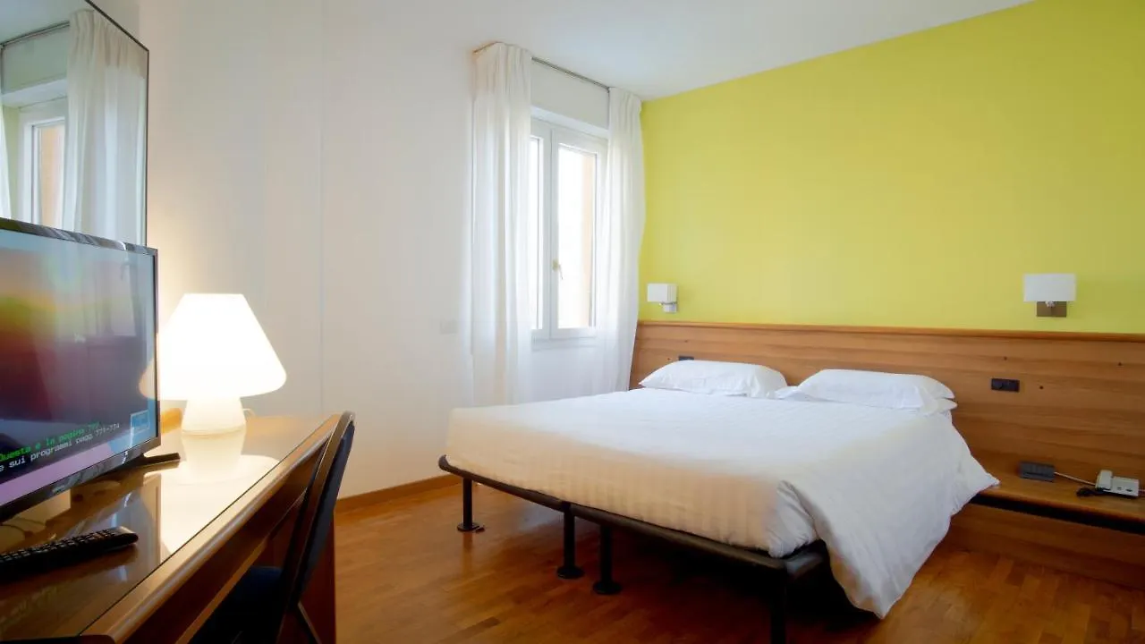 Mistral2 Hotel Oristano Italia